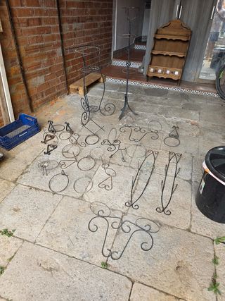 Soportes para macetas de metal