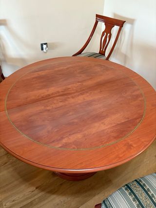 Mesa redonda extensible de madera