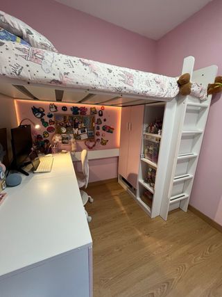 Cama alta Ikea SMÅSTAD con escritorio