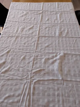 Mantel Cuadrado Beige y Blanco