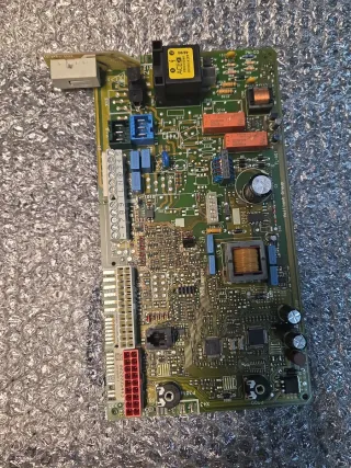 Placa electrónica vaillant VMW 242/4_5 M R1 TURBO