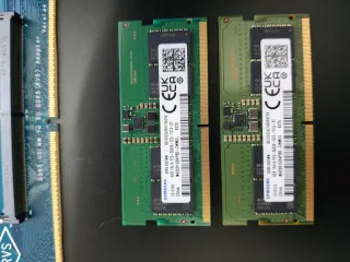 Samsung SODIMM DDR5 2x 8GB 5600MHz + Adapt. DIMM