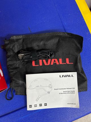 Casco Livall inteligente para patinete