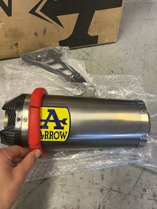 Línea Completa Arrow Kawasaki Ninja 400