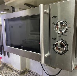 Microondas plateado multifunción