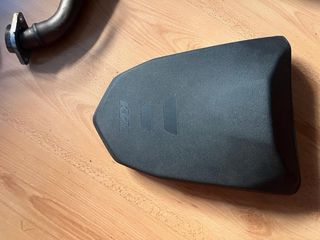 Depósito KTM Adventure 390 y despiece