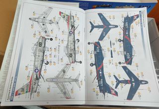 Maqueta Avión FJ-3 Fury Kitty Hawk 1/48