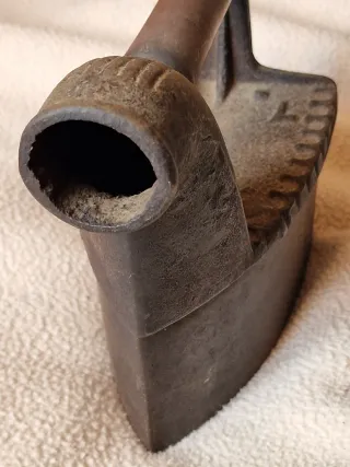 Ferro da stiro antico fine '800