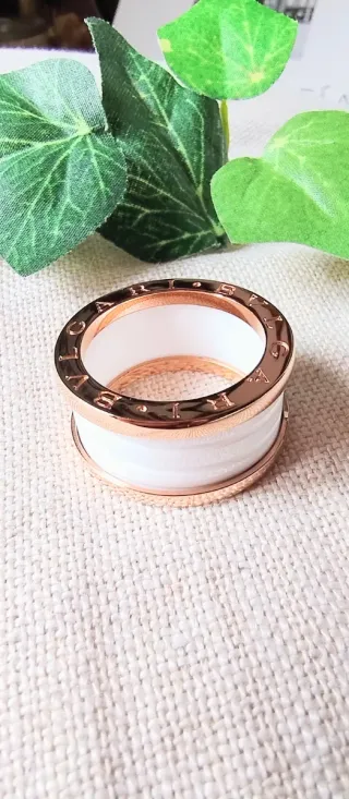 Anillo Cuatro Bandas Oro y Cerámica