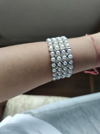 Pulsera elástica de perlas y strass