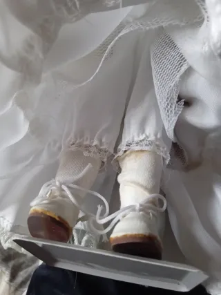 Muñeca de porcelana comunión