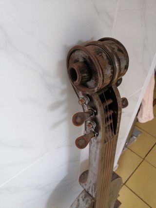 Violín de  Forja Hecho a Mano