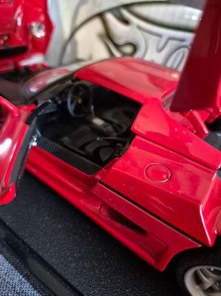 Ferrari F50 Hot Wheels 1:18 con caja