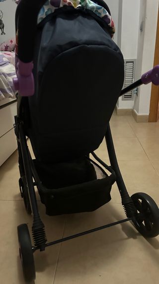 Cochecito de muñecas