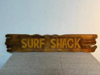 Cartel Surf Shack de madera tallada