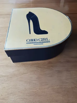 Caja Carolina Herrera Good Girl.