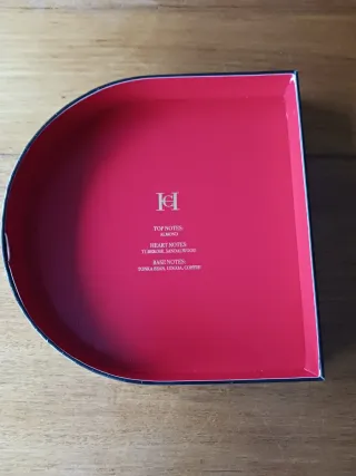 Caja Carolina Herrera Good Girl.