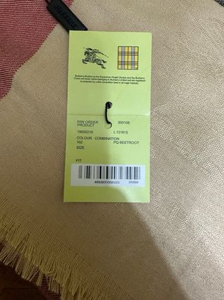 Sciarpa Burberry Beige e Rossa