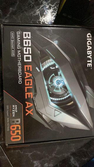 Tarjeta Gráfica Palit RTX 5060 Ti 16GB motherboart