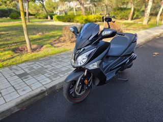 SYM JOYMAX 125i SPORT · Scooter 125