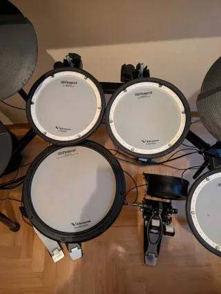 Batería Electrónica Roland TD-17 KV + Doble Pedal