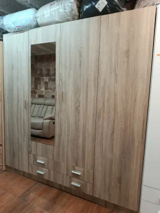 Armario 4 puertas madera con espejo