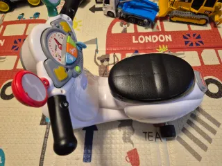 Vespa Chicco bianca per bambini