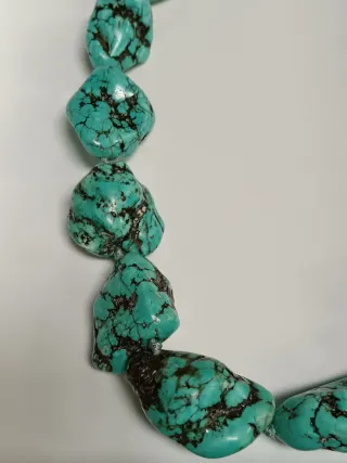 Collana turchese in howlite