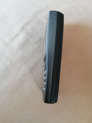 Nokia 8210 Colección es libre