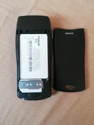 Nokia 8210 Colección es libre