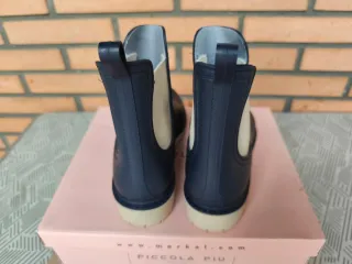 Botas de agua azul y beige