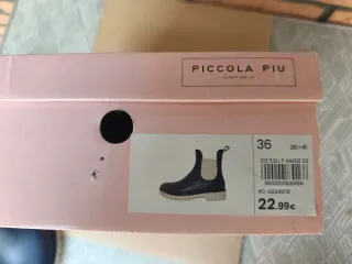 Botas de agua azul y beige