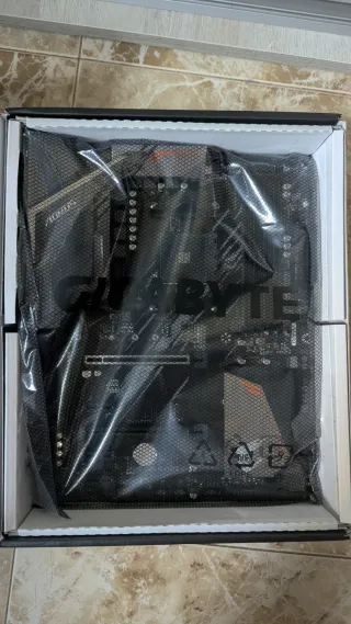 Placa Base Gigabyte A520 Aorus Elite