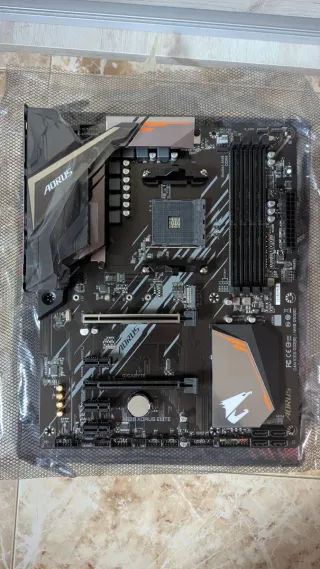 Placa Base Gigabyte A520 Aorus Elite