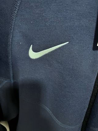 Sudadera PSG Nike Tech Fleece. Nueva.