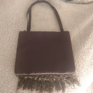 Bolso vintage marrón con flecos