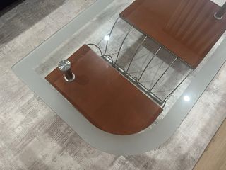 Mesa de centro inox, vidro e madeira cerejeira