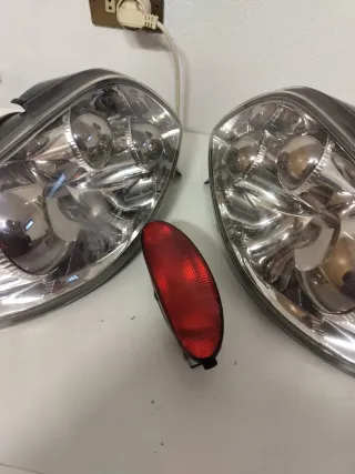 Fari posteriori Peugeot 206