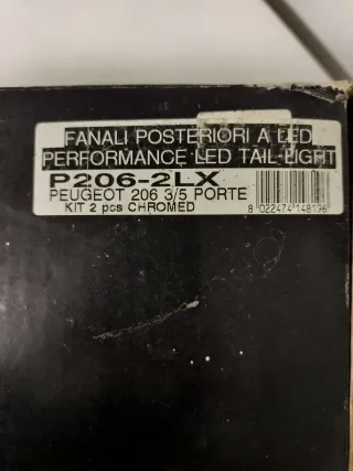 Fari posteriori Peugeot 206