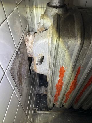 Caldera Carbón Roca Antigua