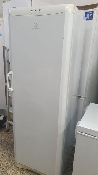 Congelador Indesit Blanca
