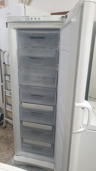 Congelador Indesit Blanca