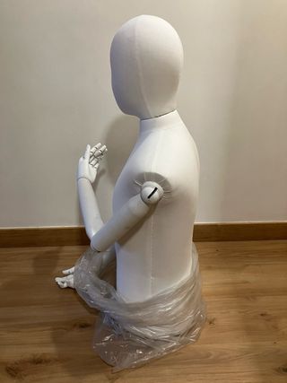 Busto maniquí tela y madera articulado