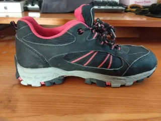 Zapatillas OUTDOOR negras y rosas