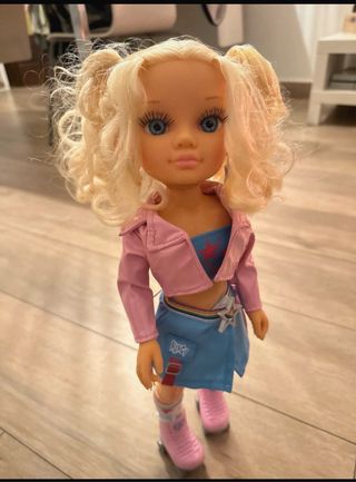 Nancy Patinadora Muñeca como nueva.
