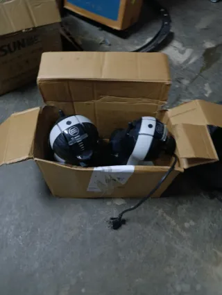 3 cafeteras dolce gusto 2 funcionan la otra no