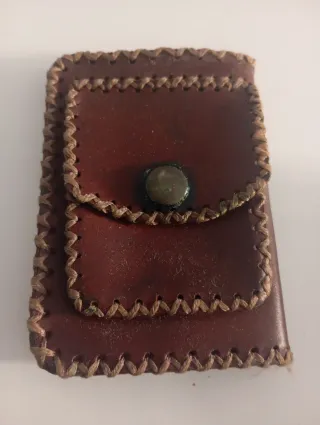 Cartera de cuero hecha a mano