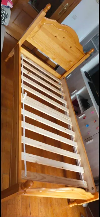 Cama de madera 90 cm nueva
