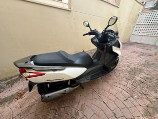 Moto Scooter Blanca Kymco