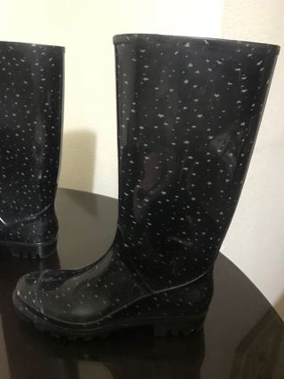 Botas de agua altas con estrellas